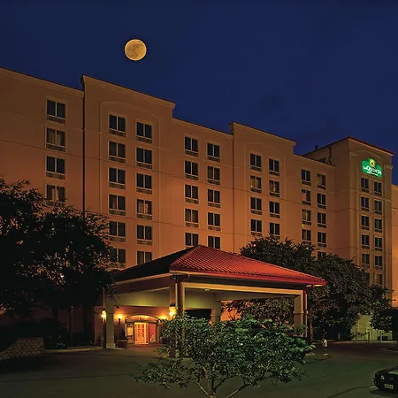 La Quinta By Wyndham San Antonio Medical Ctr. Nw Hotel